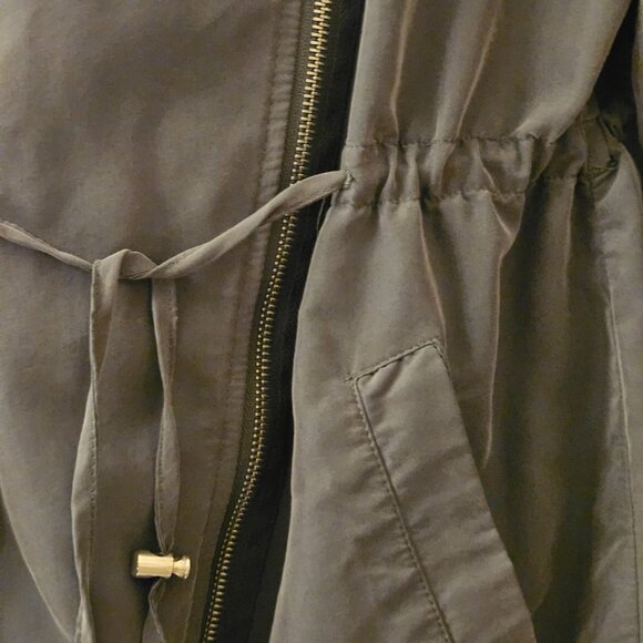 Divided H&M olive green oversized hooded Utility Gorpcore lightweight jacket 8 - Picture 9 of 14